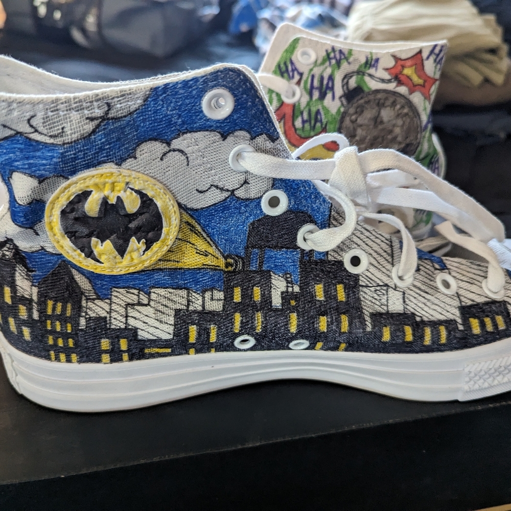 Custom Batman Converse - image 3